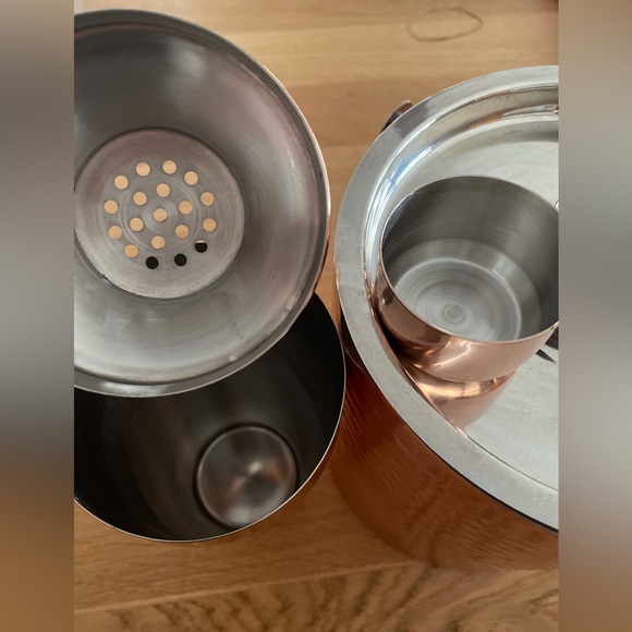 Rose Gold Cocktail Set - Picture 2 of 3